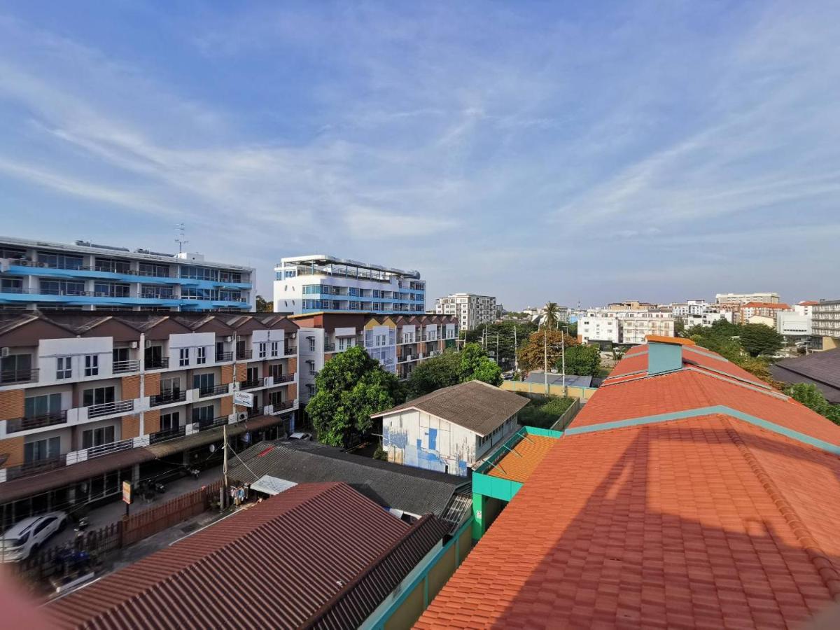 The Sea Bangsaen Hotel Exterior foto