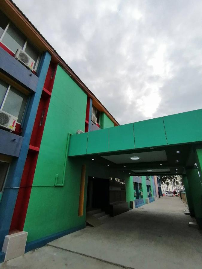 The Sea Bangsaen Hotel Exterior foto